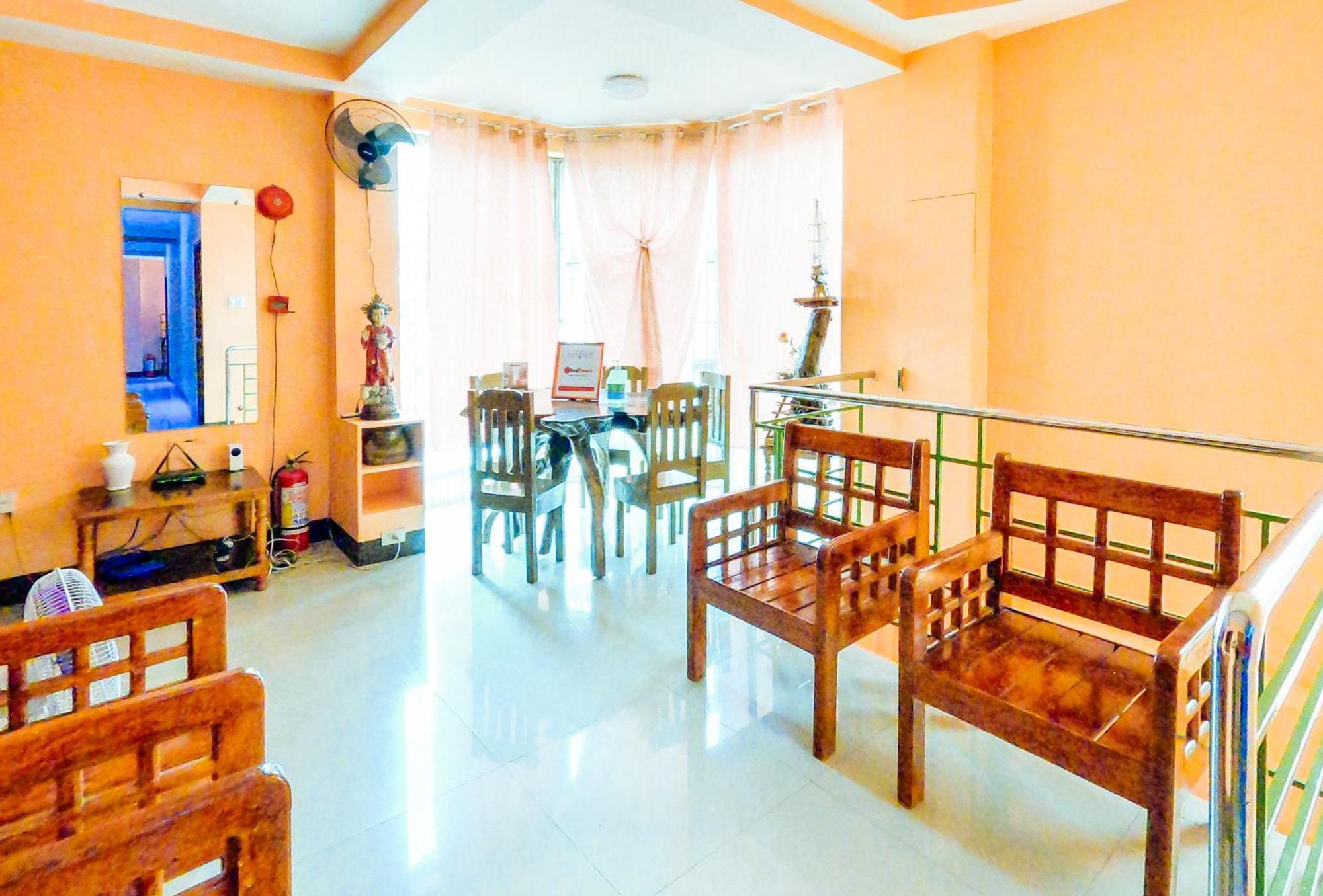 Hotel Reddoorz @ Pamaong Street Tagbilaran City Exterior foto