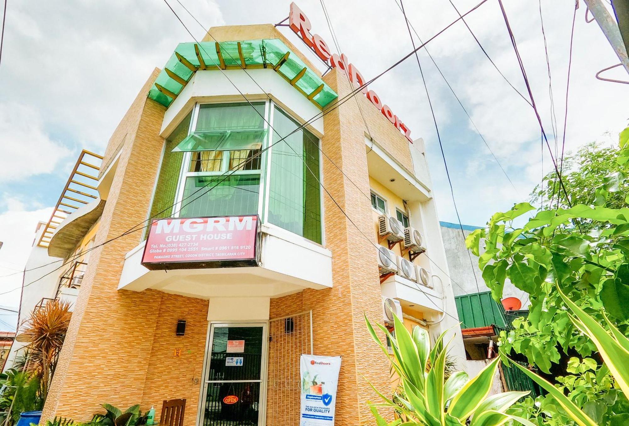 Hotel Reddoorz @ Pamaong Street Tagbilaran City Exterior foto
